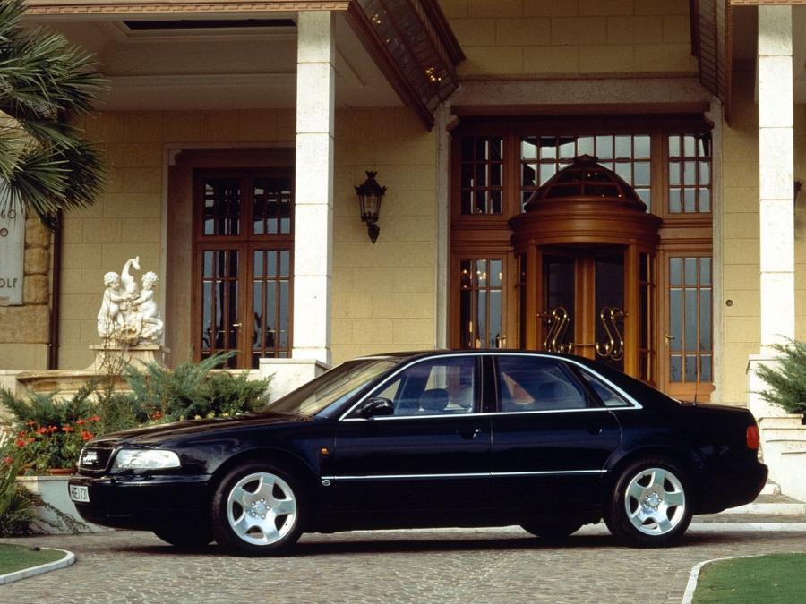  Audi A8 4.2 Quattro (D2) 1994 года  (фото 14 из 16)